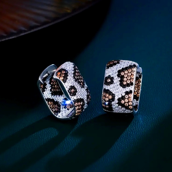 Leopard "In/Out" SILVER Rectangular Earrings - Picture 4 of 8